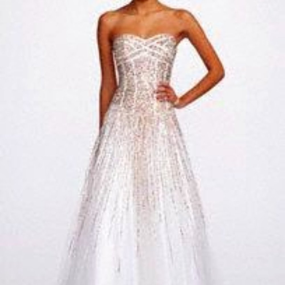 Glamour by Terani Couture Strapless Sequined Tulle Gown 6 Never Worn